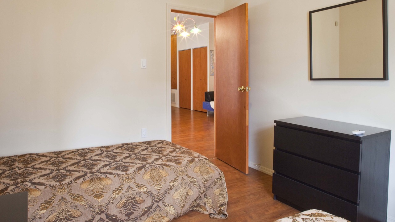 Photo of Bedroom in Brighton Beach