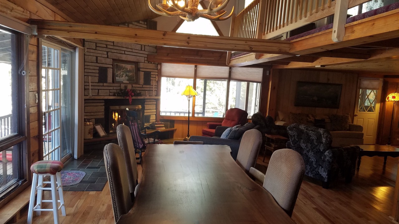 Photo of Livingroom in North Creek