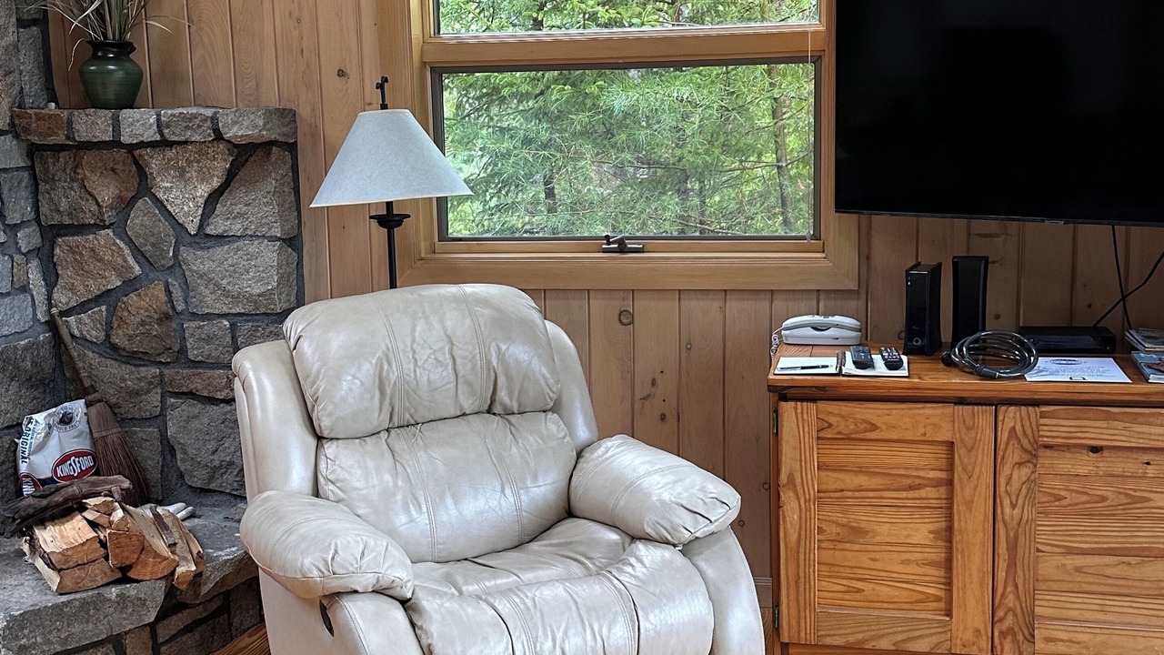 Photo of Livingroom in Seal Cove