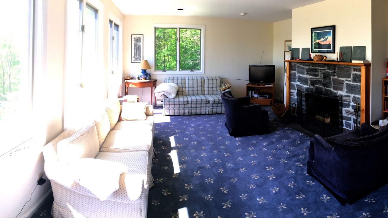 Photo of Livingroom in Greensboro