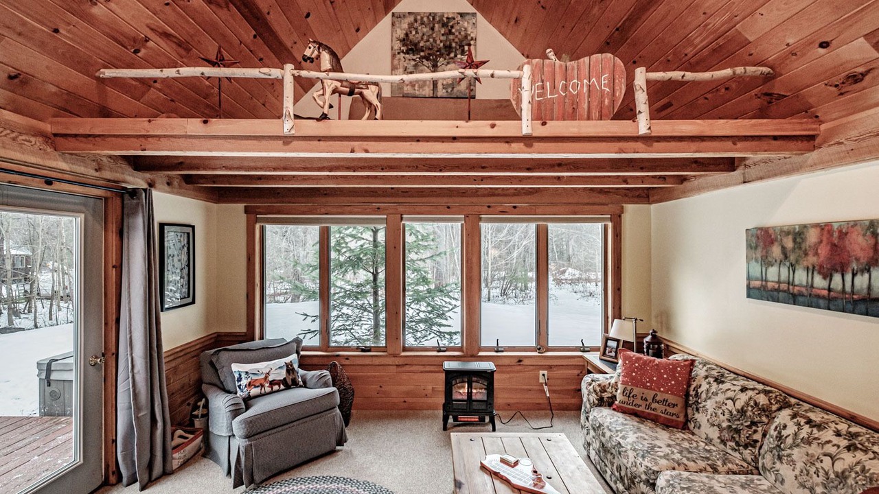 Photo of Livingroom in Sunday River Area