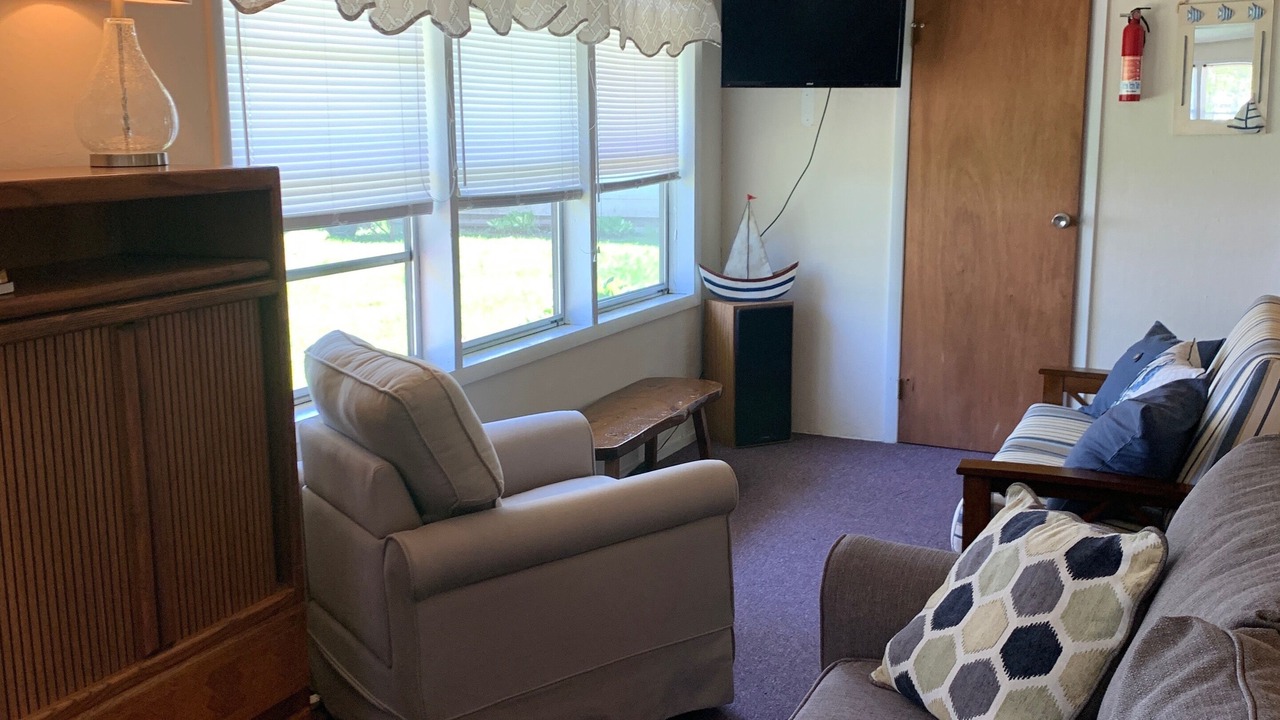 Photo of Livingroom in North Hero
