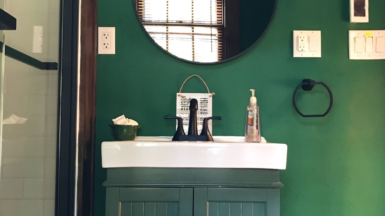Photo of Bathroom in Town of Denning