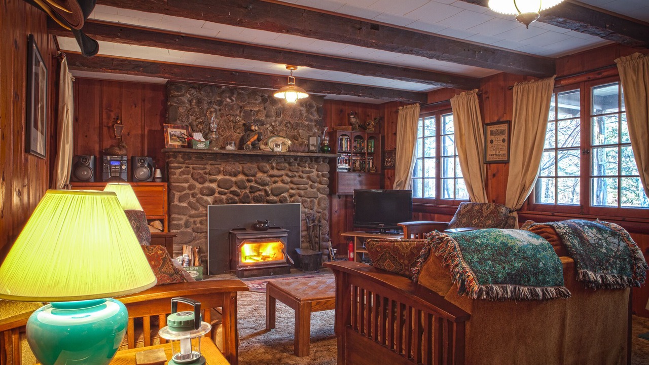 Photo of Bedroom in Town of Denning