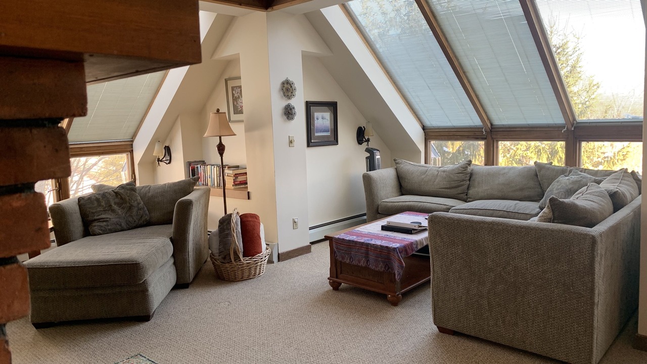 Photo of Livingroom in Central Vermont- Killington