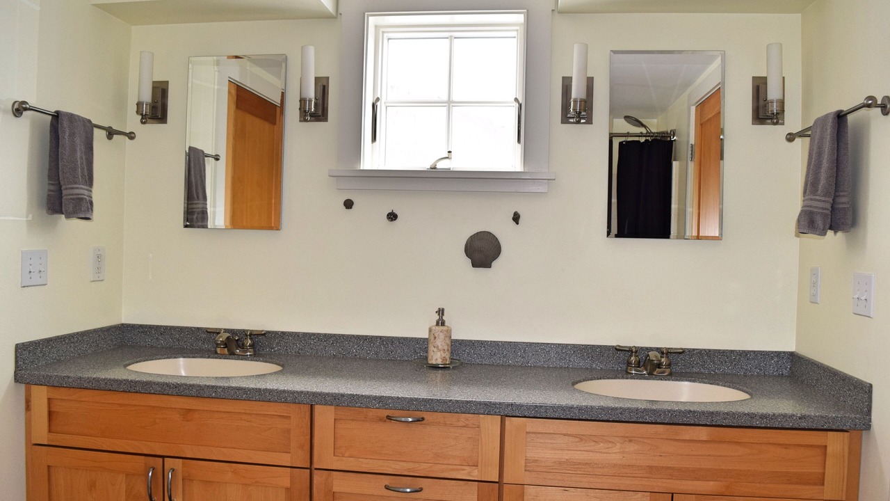 Photo of Bathroom in Huntington
