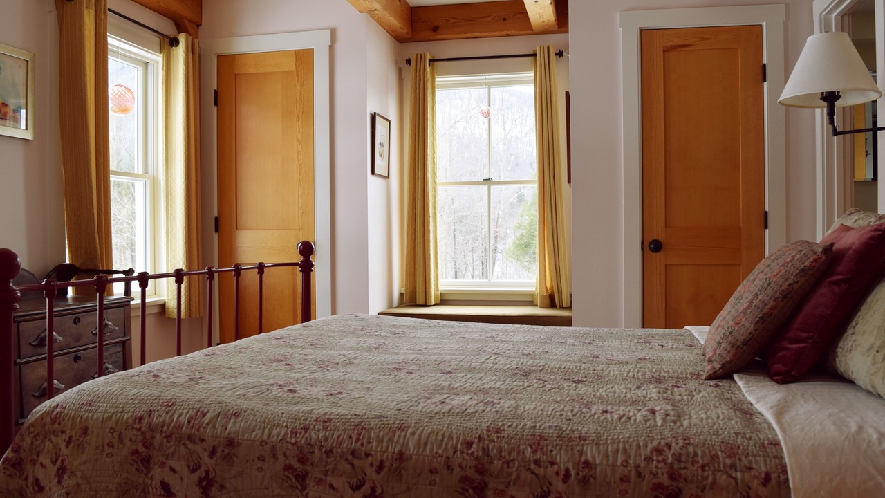 Photo of Bedroom in Huntington