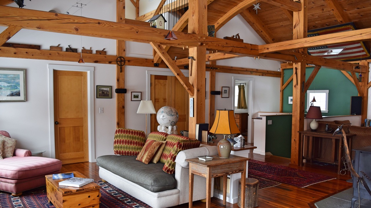Photo of Livingroom in Huntington