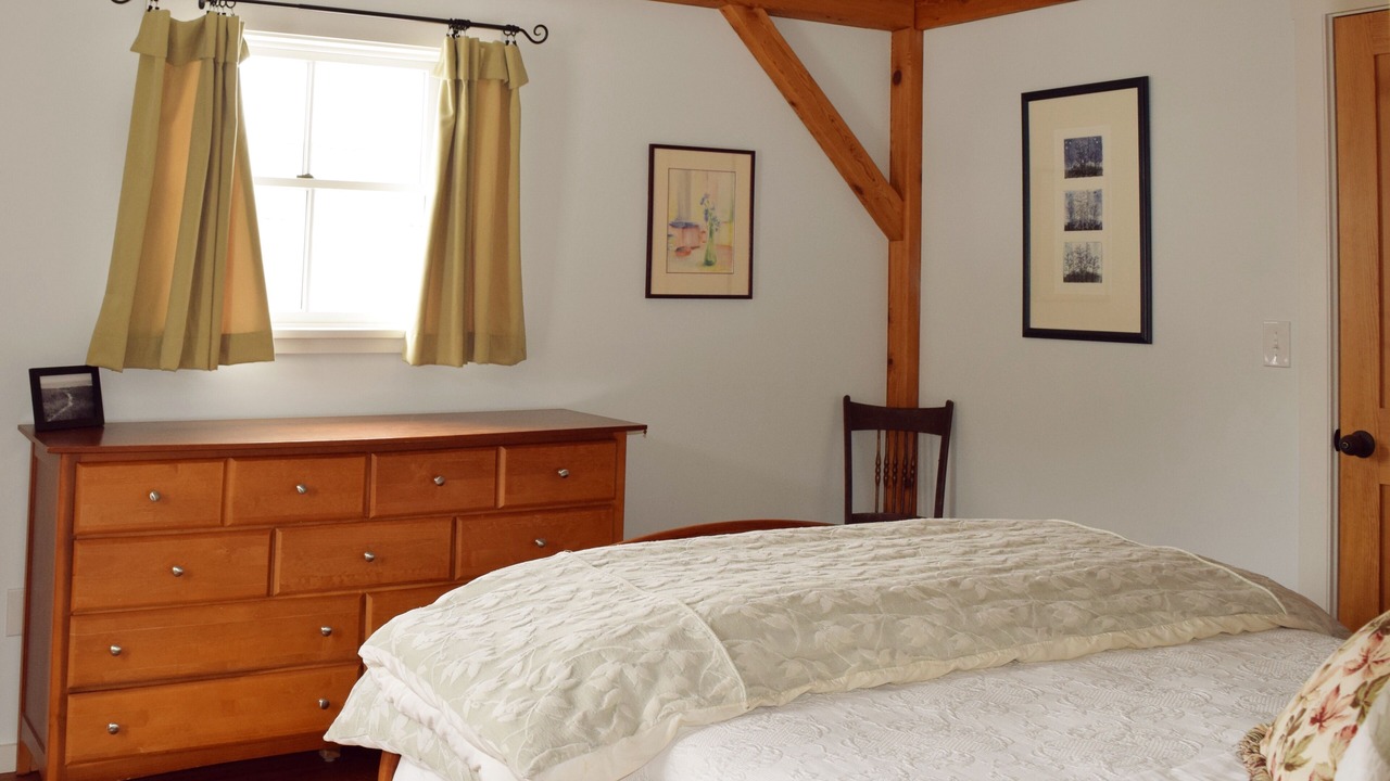 Photo of Bedroom in Huntington