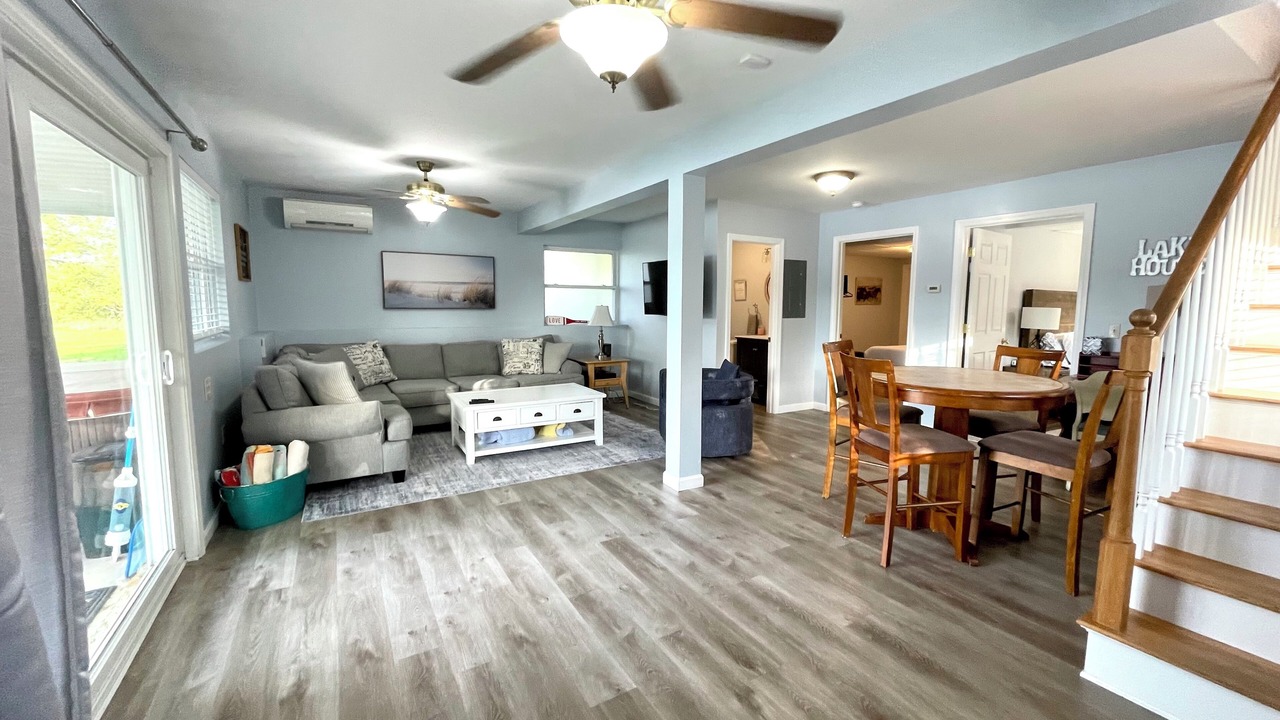 Photo of Livingroom in Gilmanton
