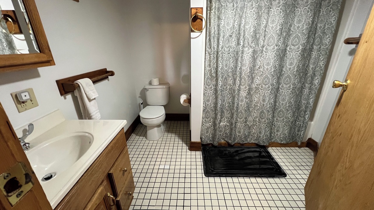 Photo of Bathroom in Watkins Glen