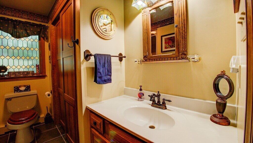 Photo of Bathroom in Cooperstown - Otsego Lake