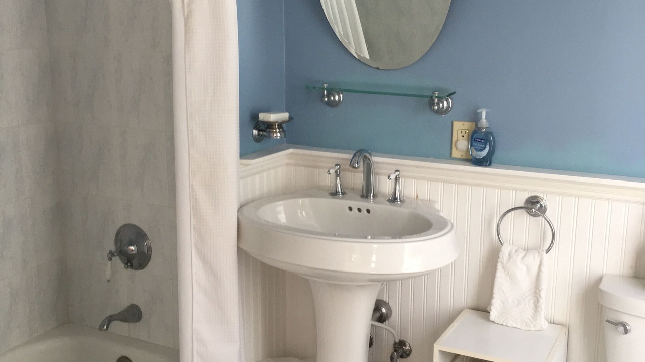 Photo of Bathroom in Cooperstown - Otsego Lake