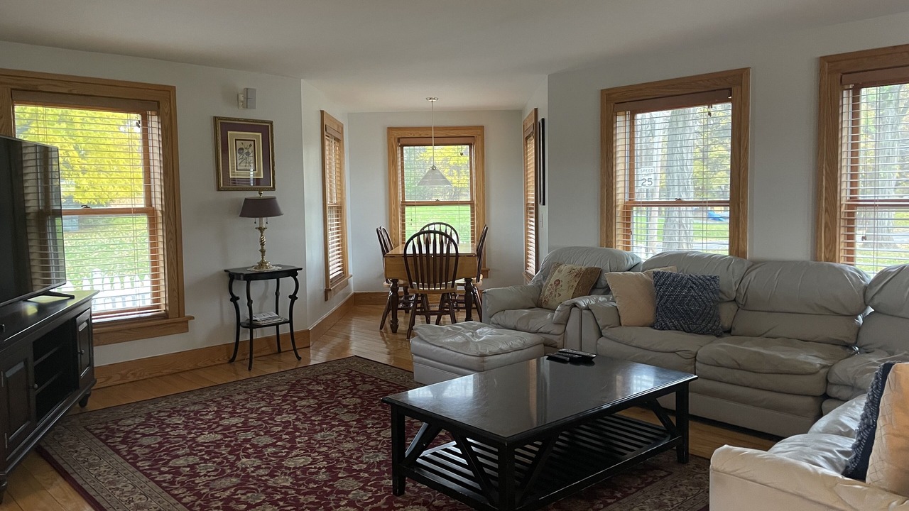 Photo of Livingroom in Seneca Falls