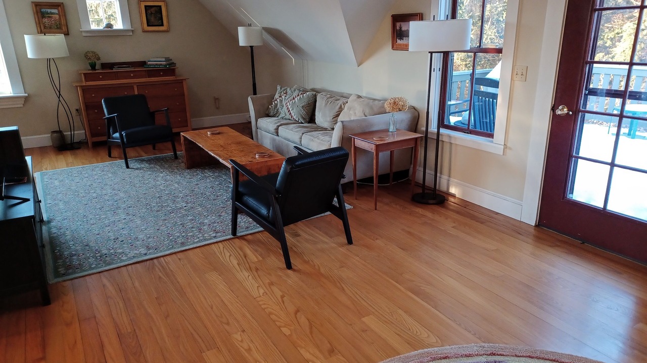 Photo of Livingroom in Middlebury - Warren