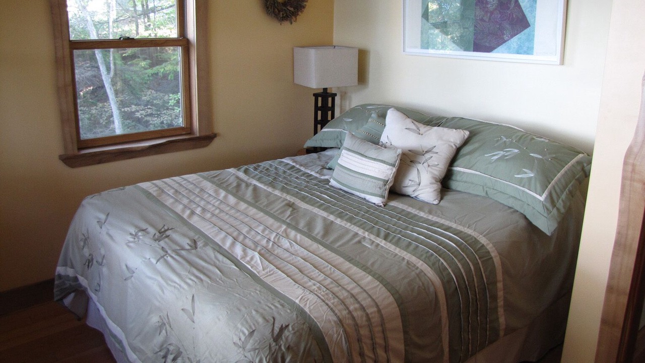 Photo of Bedroom in Valois