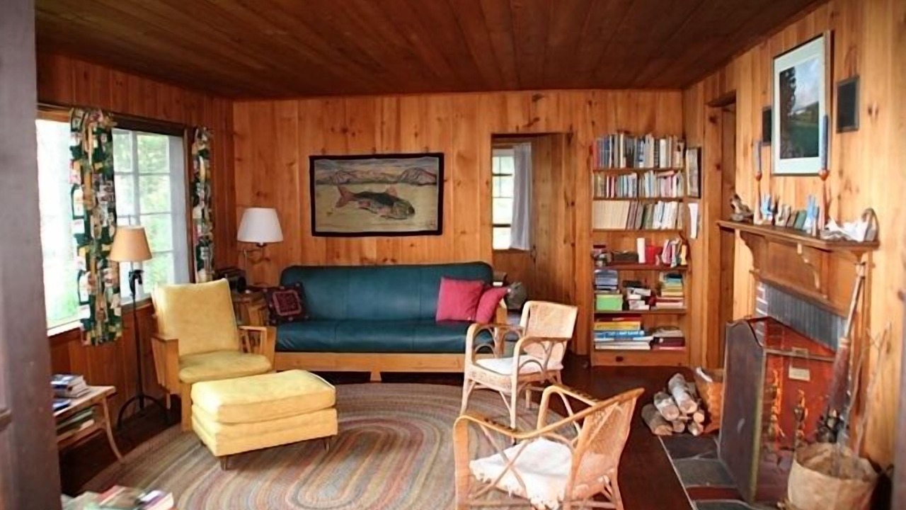 Photo of Livingroom in Alton