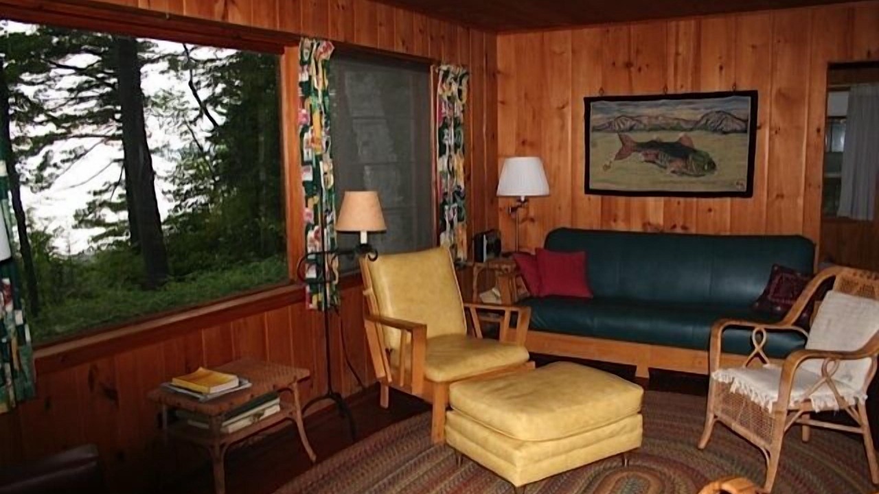 Photo of Livingroom in Alton