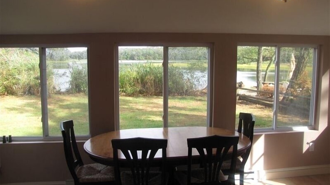 Photo of Bedroom in Peconic