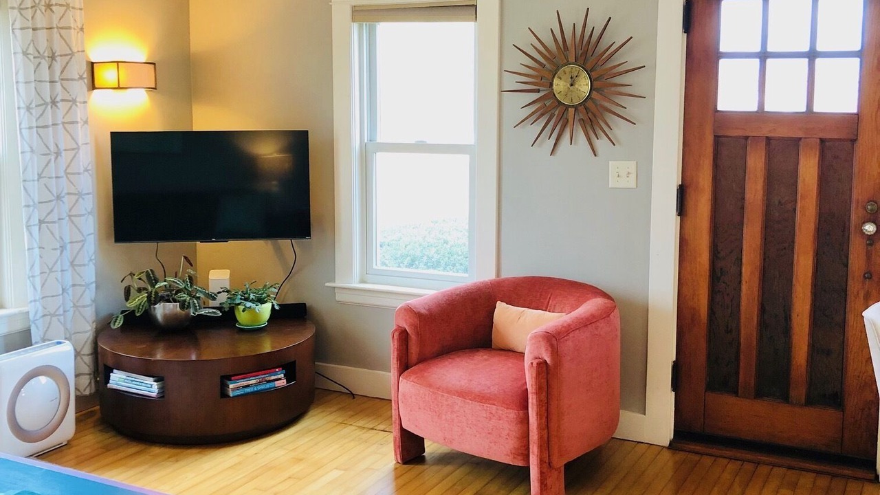 Photo of Livingroom in South Eliot