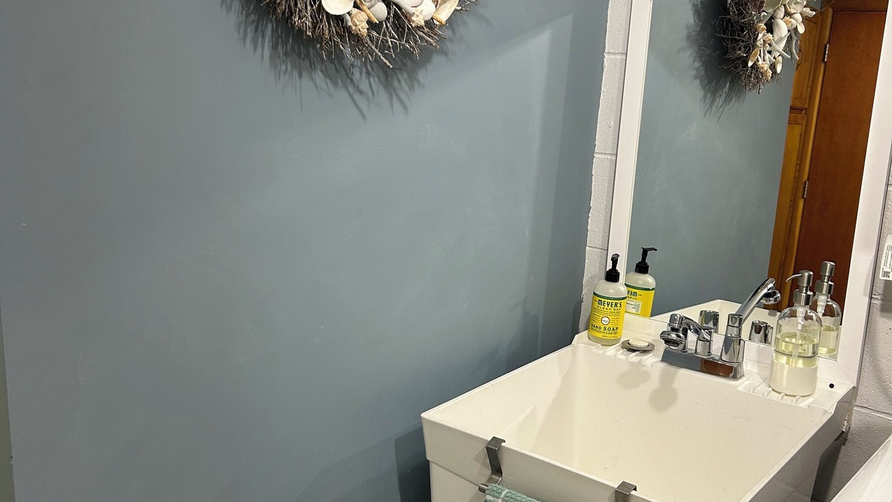 Photo of Bathroom in Port Ewen