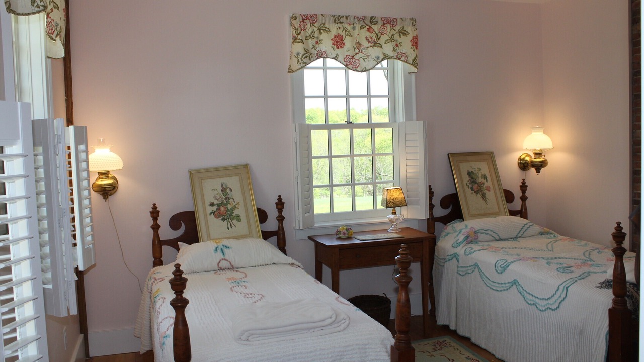 Photo of Bedroom in Middlebury - Warren
