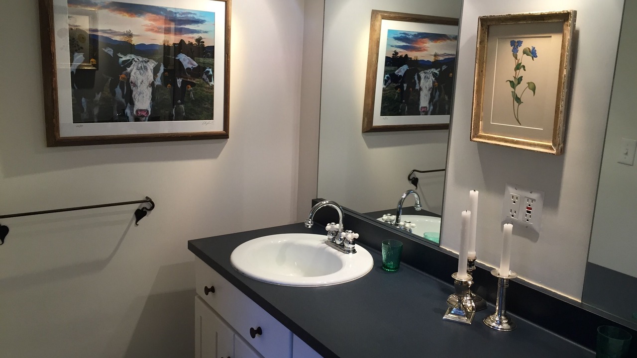 Photo of Bathroom in Warren
