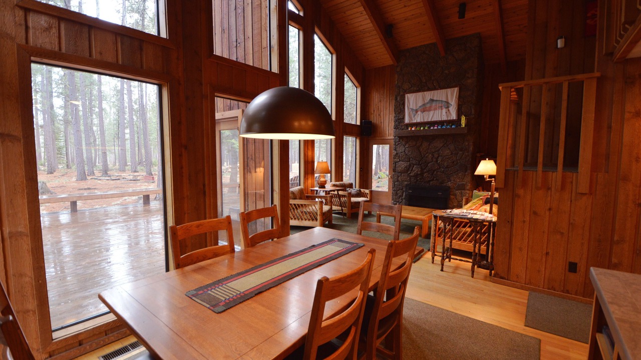 Photo of Bedroom in Black Butte Ranch