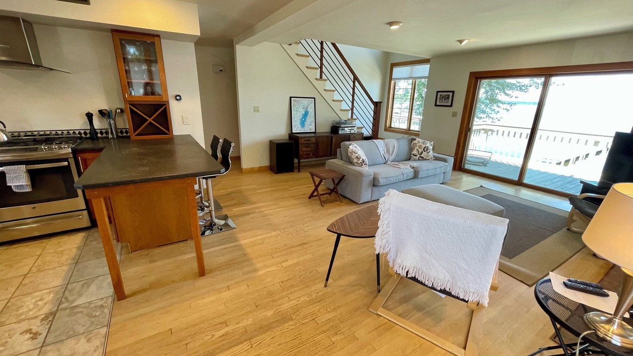 Photo of Livingroom in Saratoga Springs