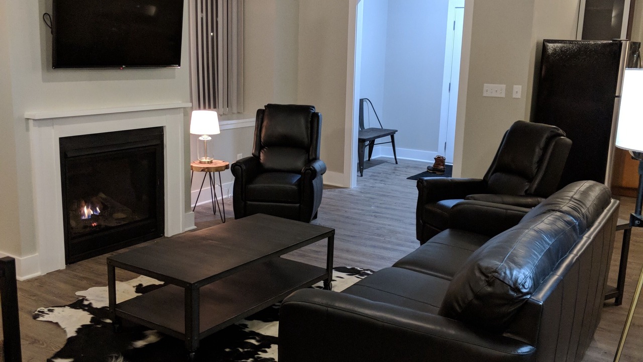Photo of Livingroom in Ellicottville