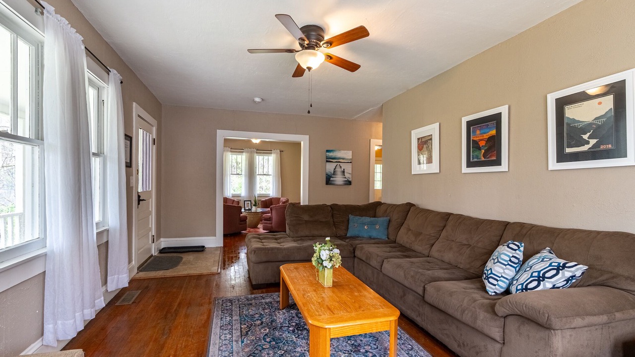 Photo of Livingroom in Fayetteville