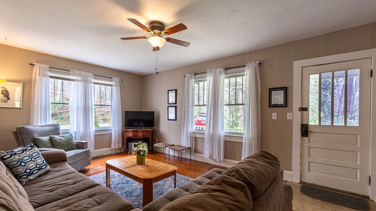 Photo of Livingroom in Fayetteville