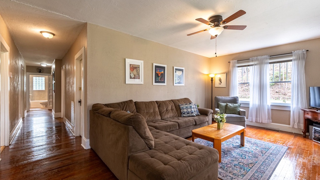 Photo of Livingroom in Fayetteville