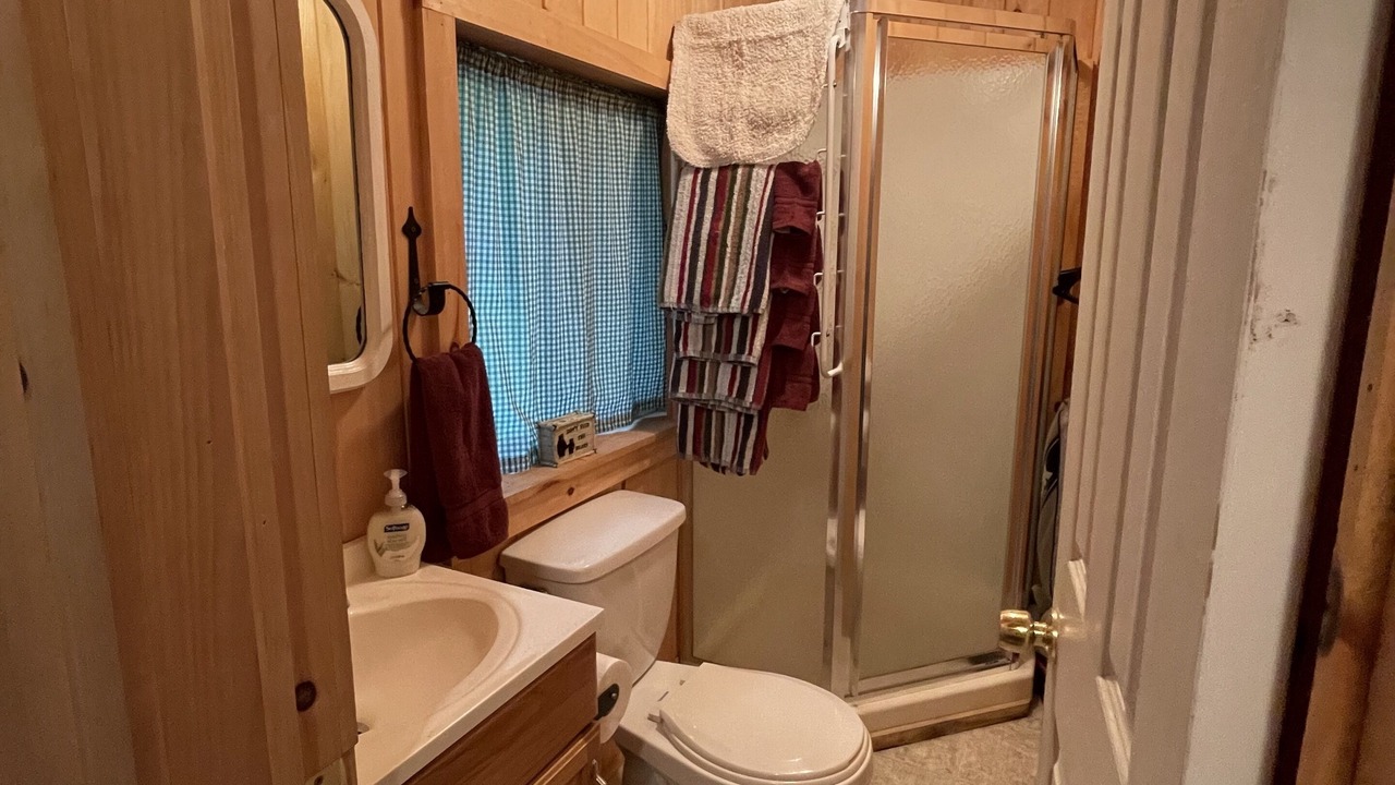 Photo of Bathroom in Newark