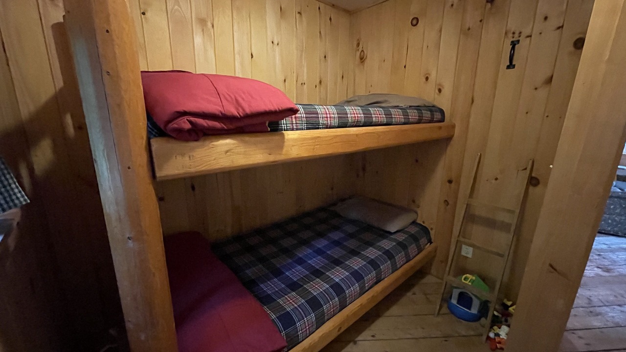 Photo of Bedroom in Newark