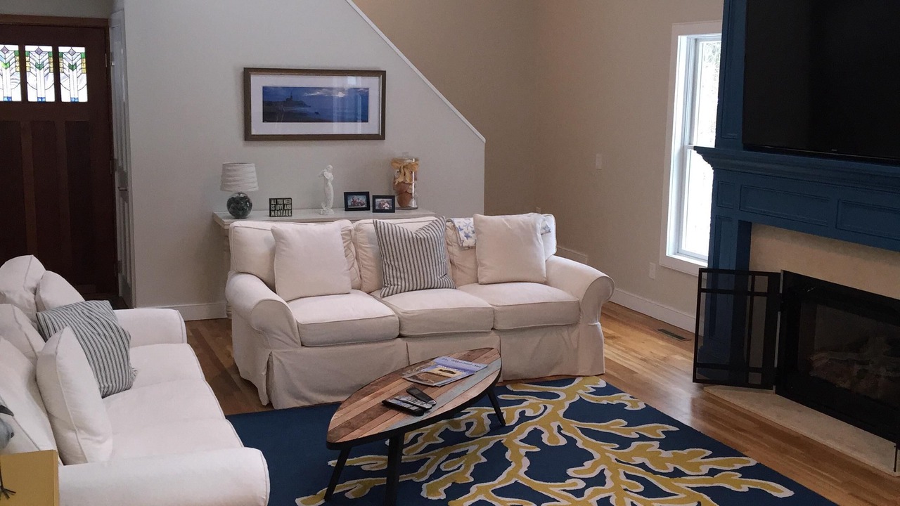 Photo of Livingroom in Culloden Shores