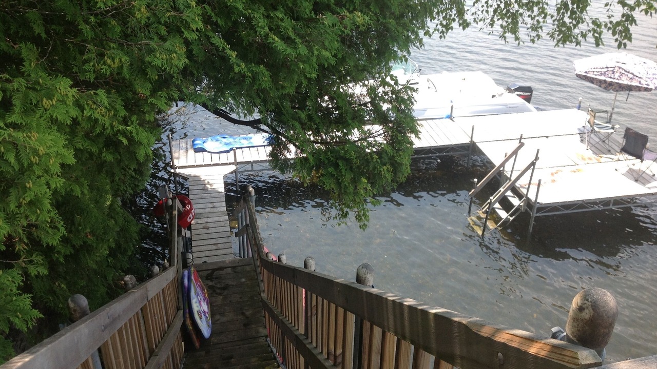 Photo of Outdoor in Malletts Bay