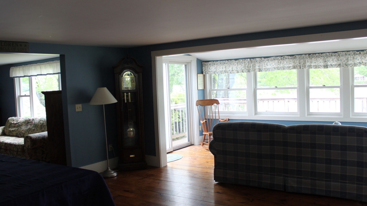 Photo of Livingroom in East Andover