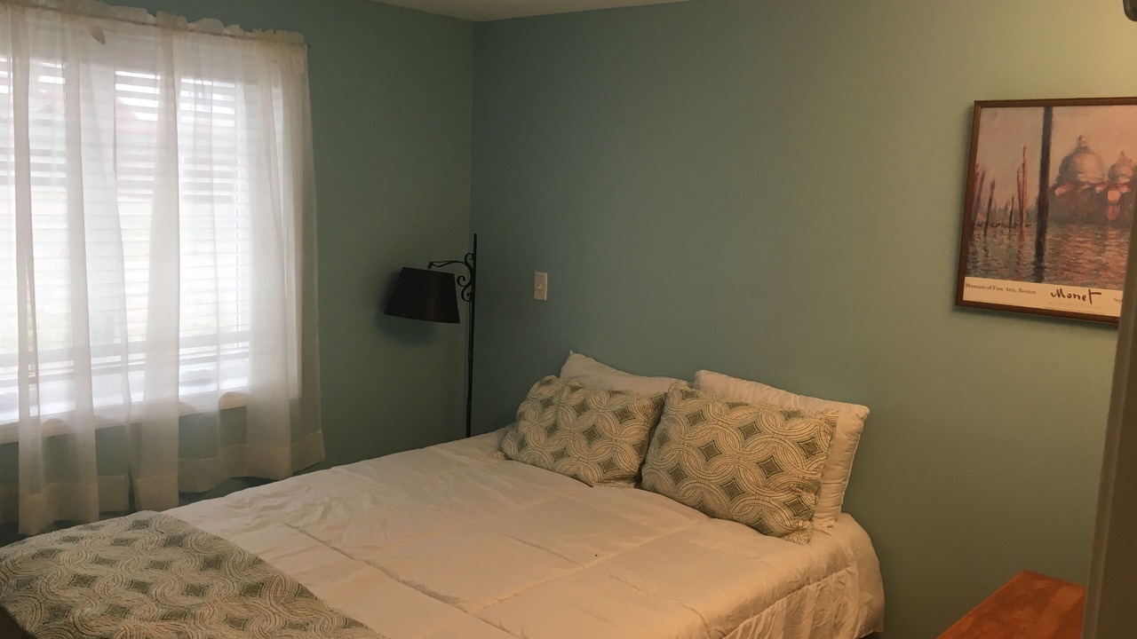 Photo of Bedroom in Old Saybrook