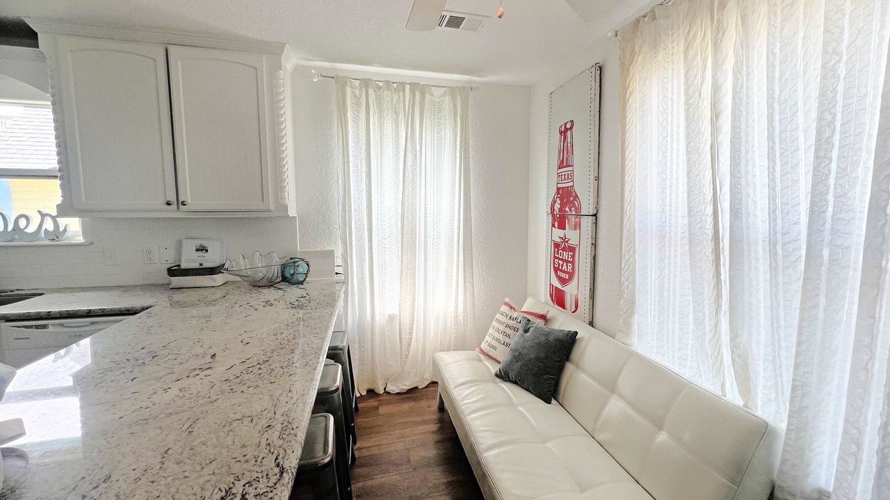 Photo of Livingroom in Surfside Beach