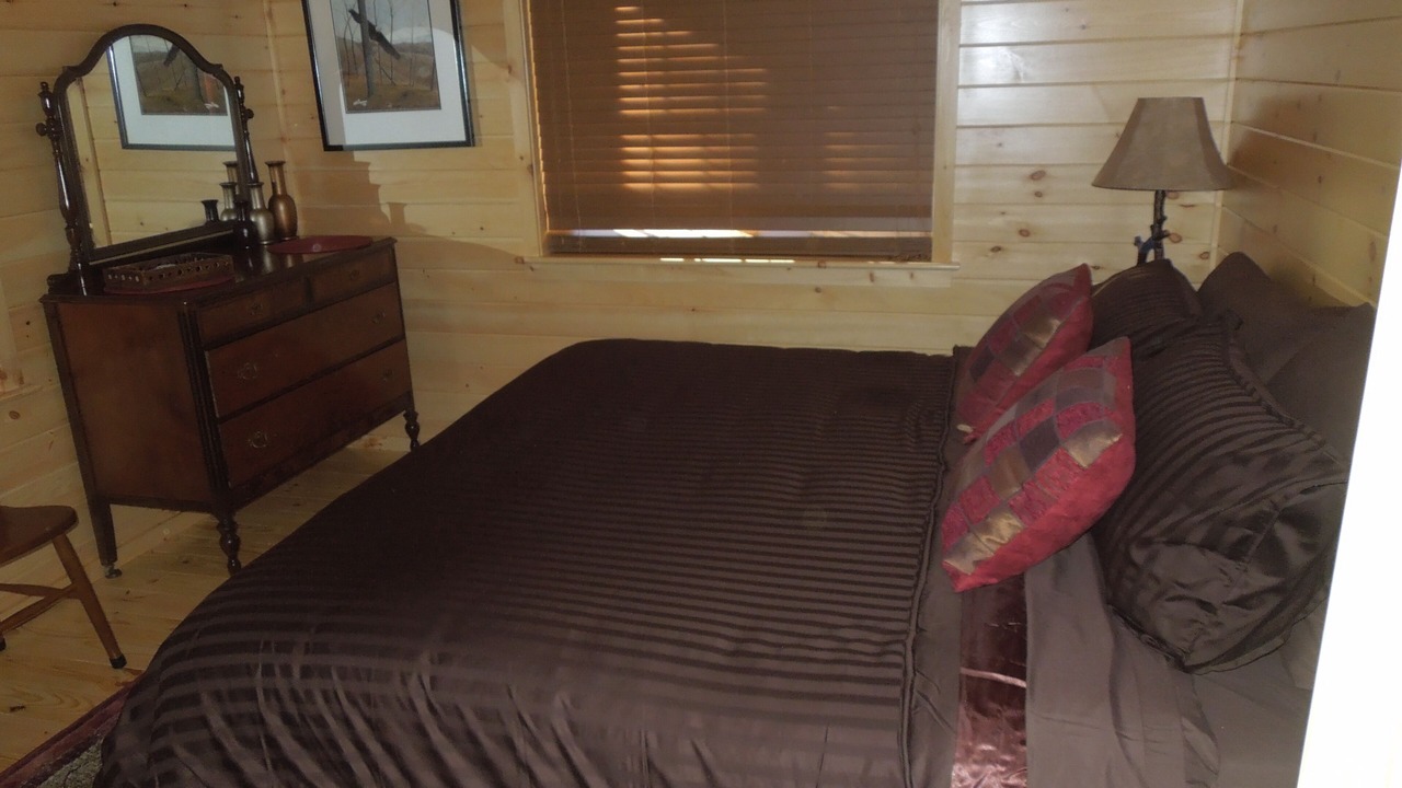 Photo of Bedroom in North River