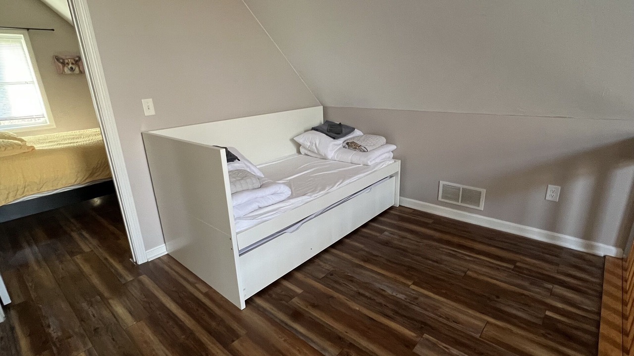 Photo of Bedroom in Moultonborough
