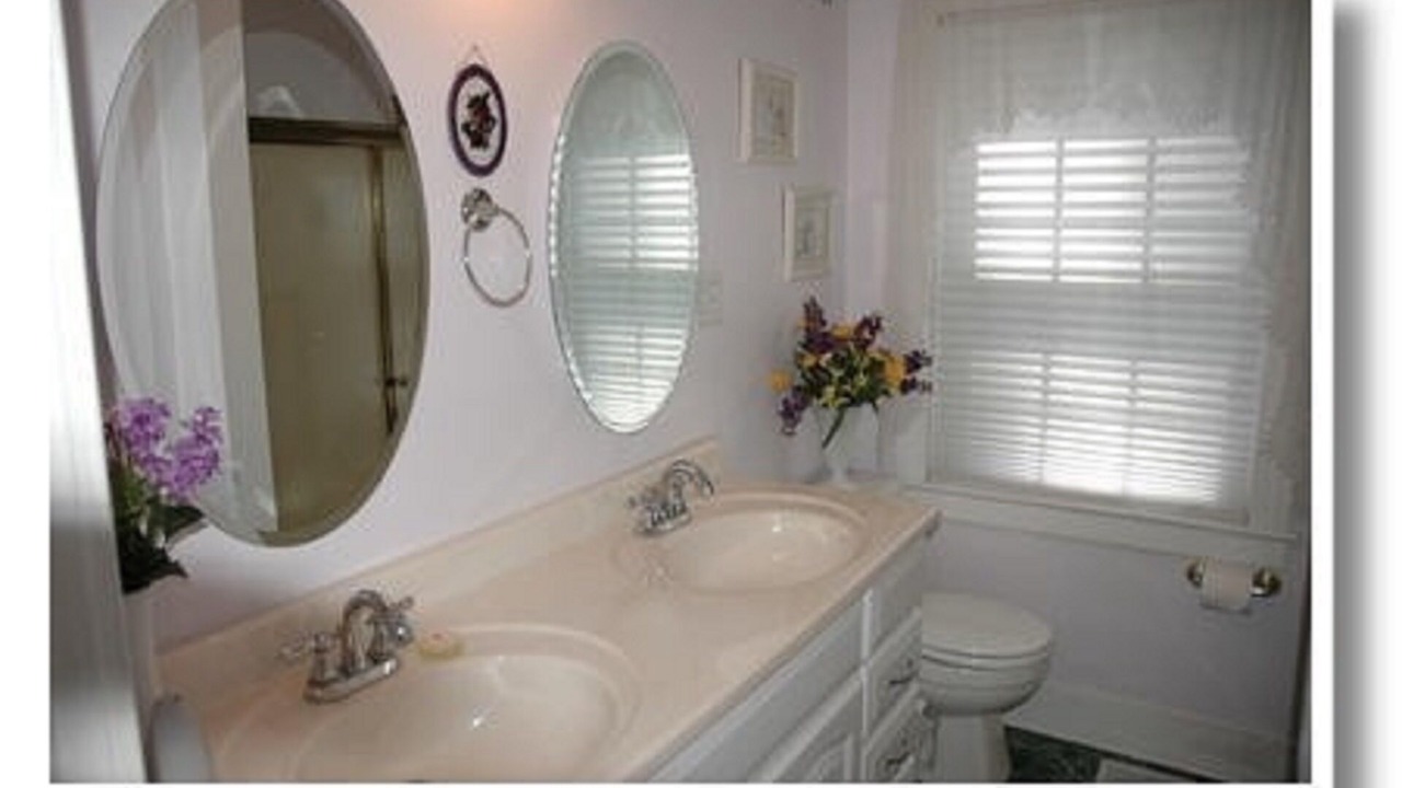 Photo of Bathroom in Himrod