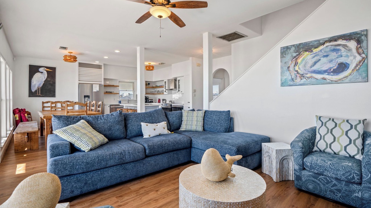 Photo of Livingroom in Terramar Beach
