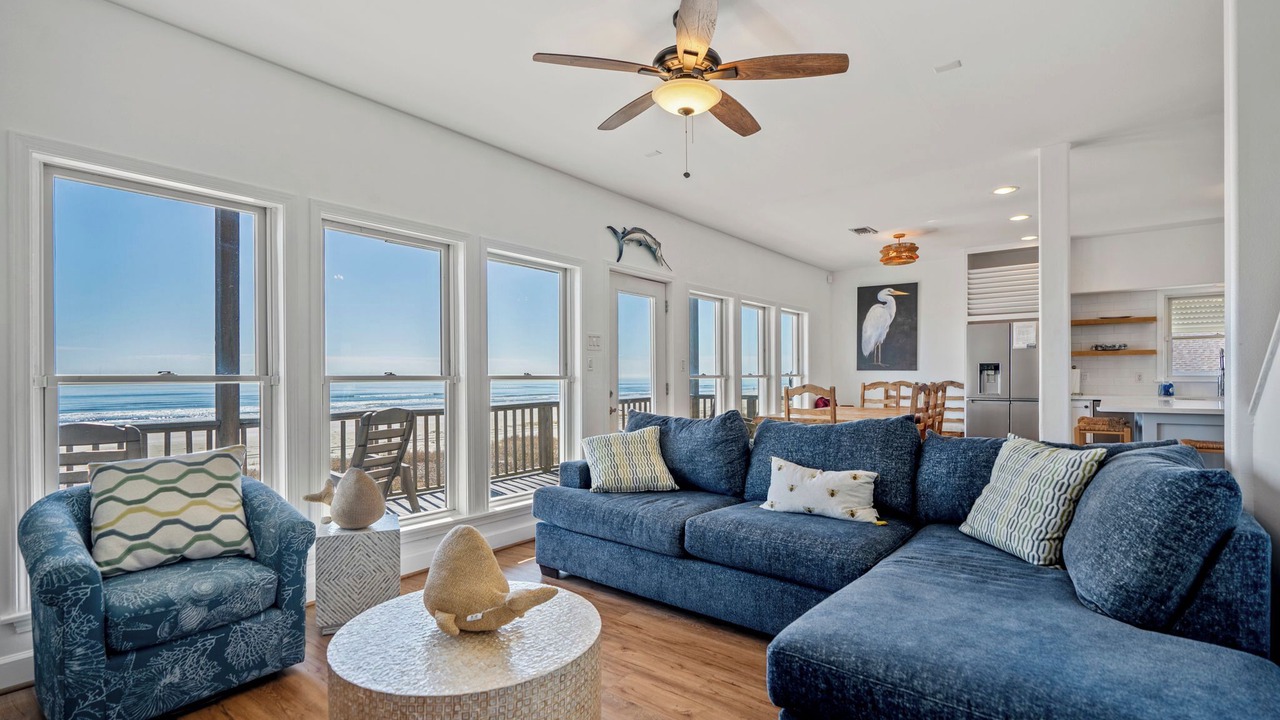 Photo of Livingroom in Terramar Beach
