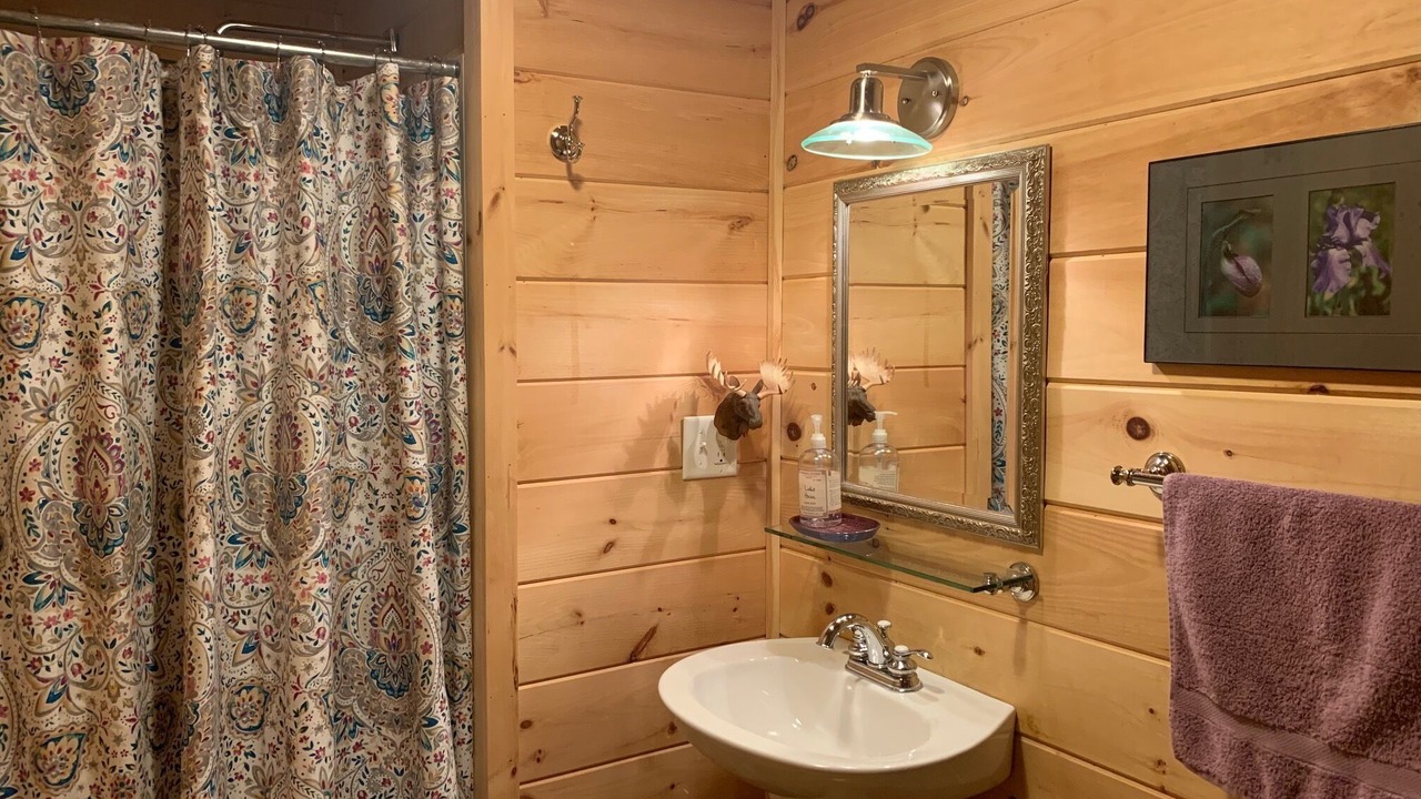 Photo of Bathroom in Acworth