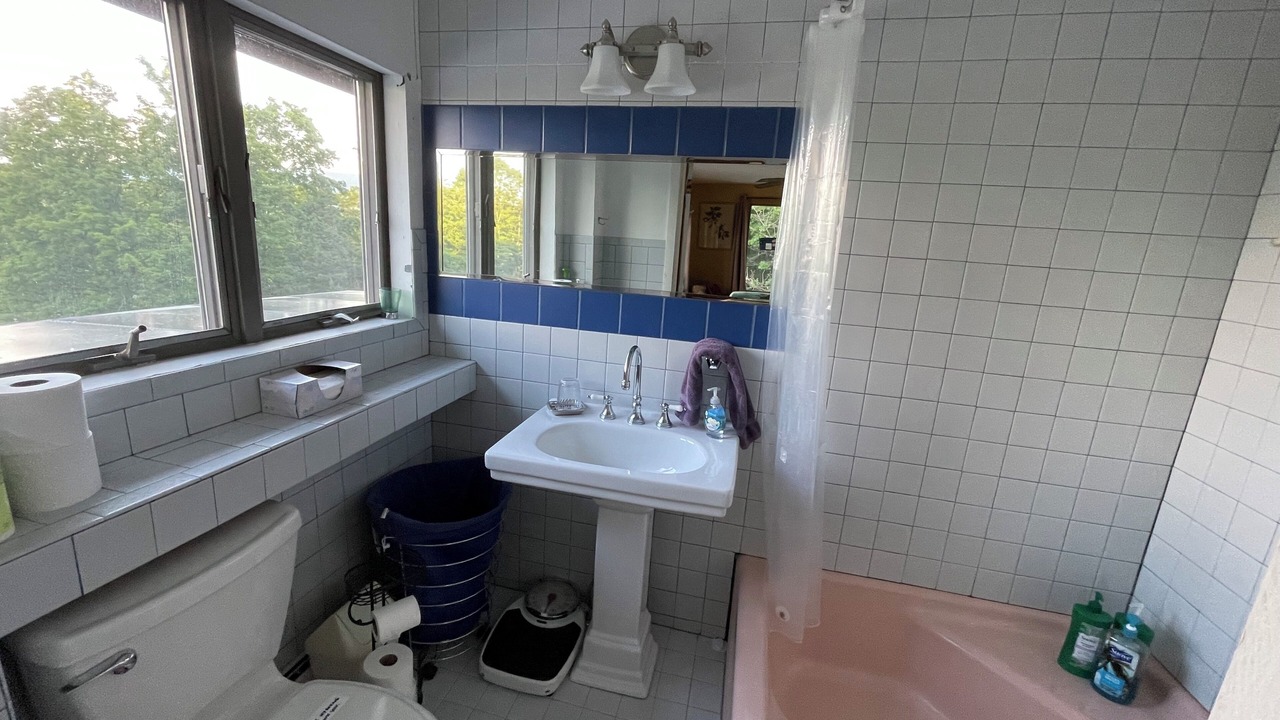 Photo of Bathroom in Tannersville