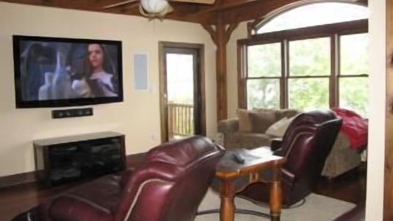 Photo of Livingroom in Bolton Landing