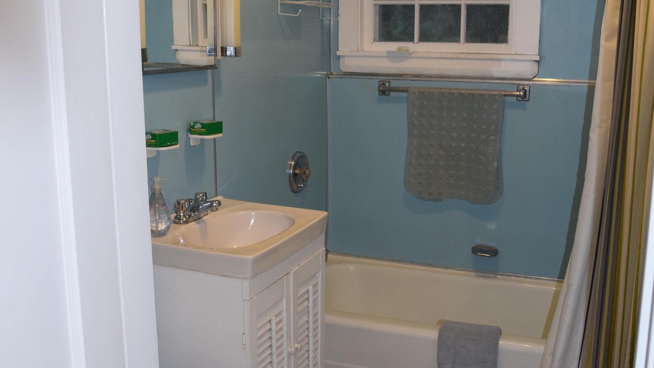 Photo of Bathroom in West Southport