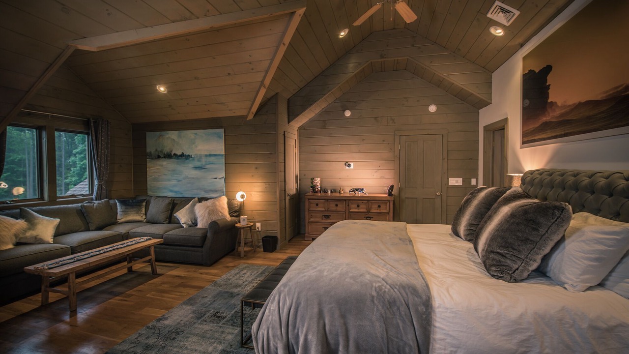 Photo of Bedroom in Saugerties